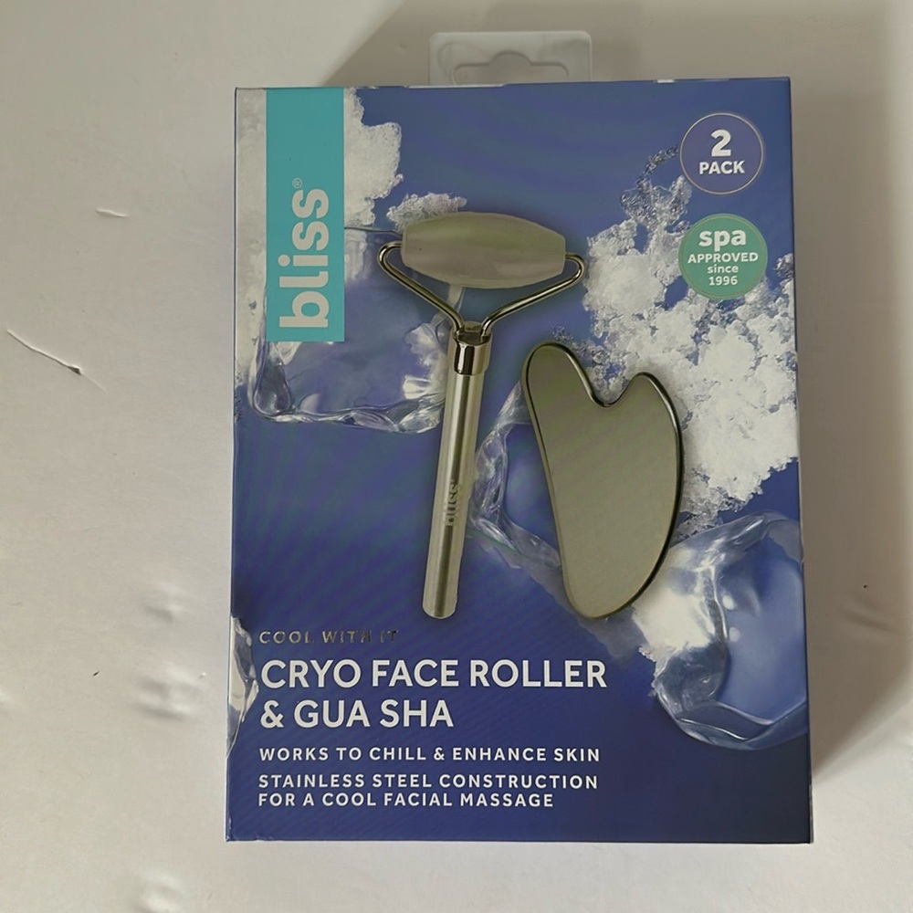 NIB Cryo Face Roller & Gua Sha